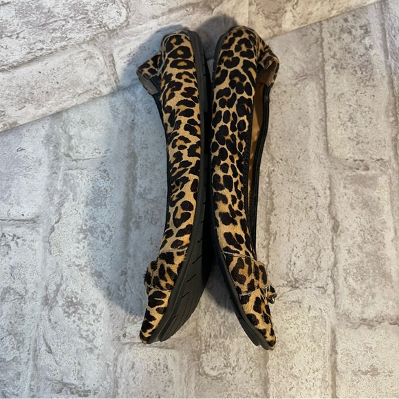 Me Too Women’s Leah Leopard Print Slip On Flats Size 6 1/2 - Picture 4 of 9